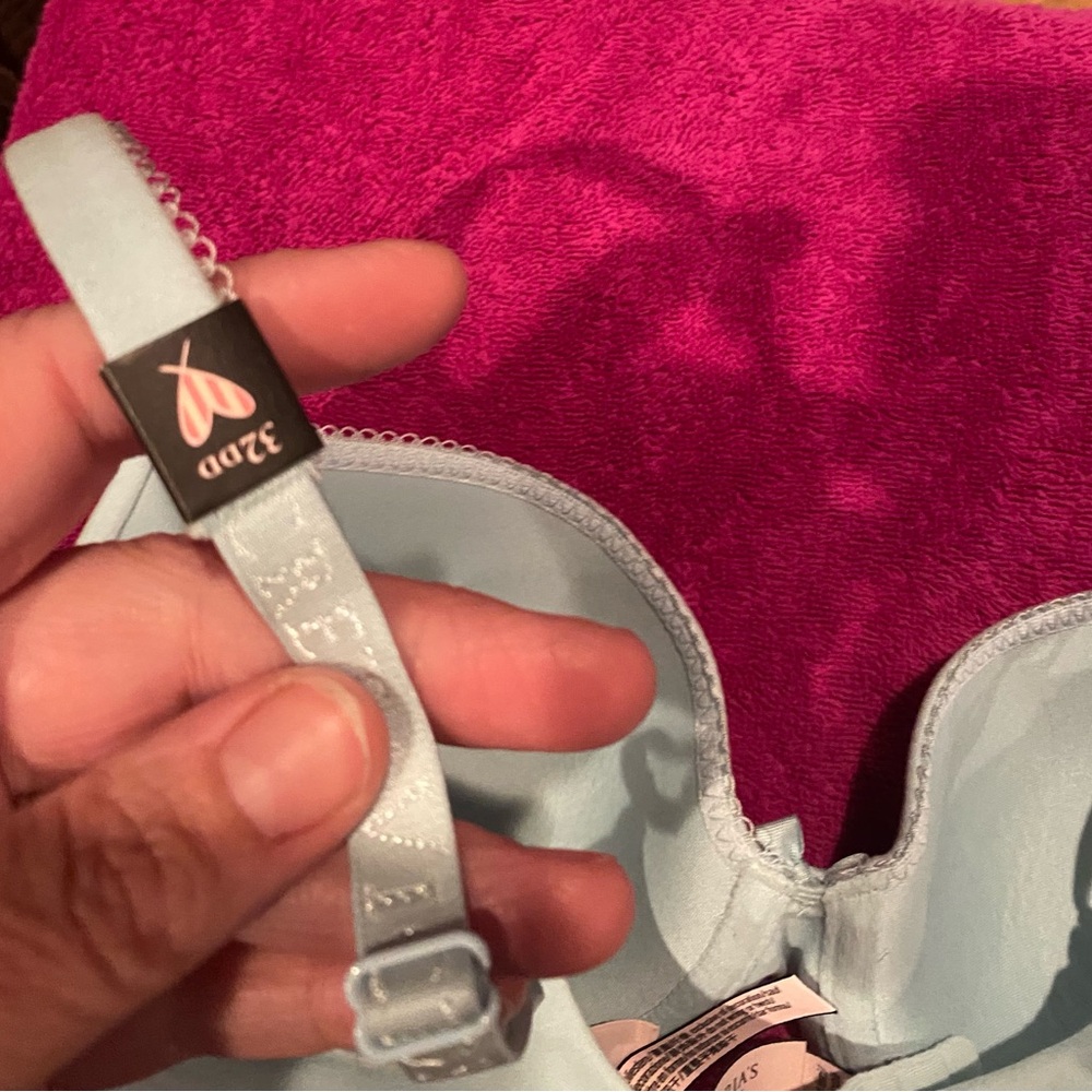 NWT Victoria's Secret 32DD *BODY BY VICTORIA* LINED DEMI BRA *Opal Blue* - Picture 7 of 10